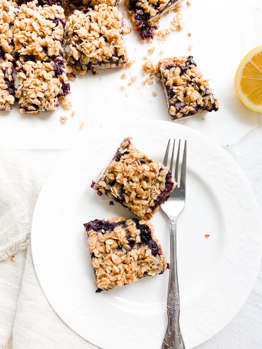 Blueberry lemon oat bars Zest Nutrition